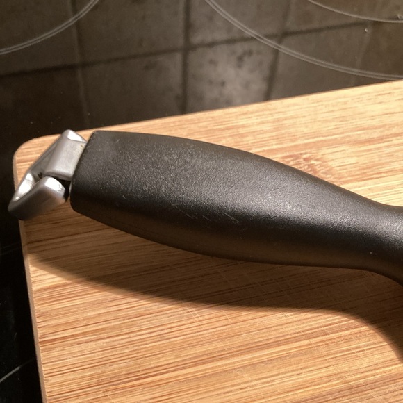 ZWILLING 10-inch Sharpening Steel - Picture 5 of 5